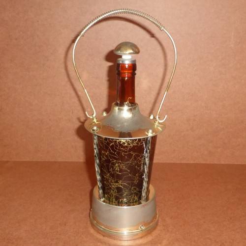MUSICAL DECANTER!!! Amber Glass and Metal (Working 100%)