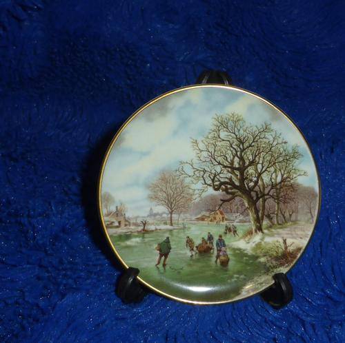 COALPORT ENGLAND Miniature Plate CHRISTMAS DAY