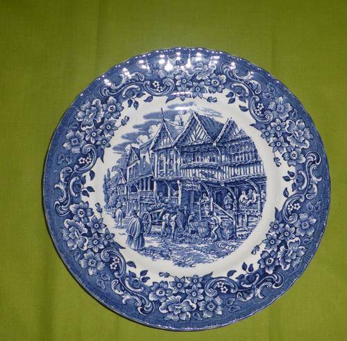 ROYAL TUDOR WARE Made In England Hand-Engraved Plate
