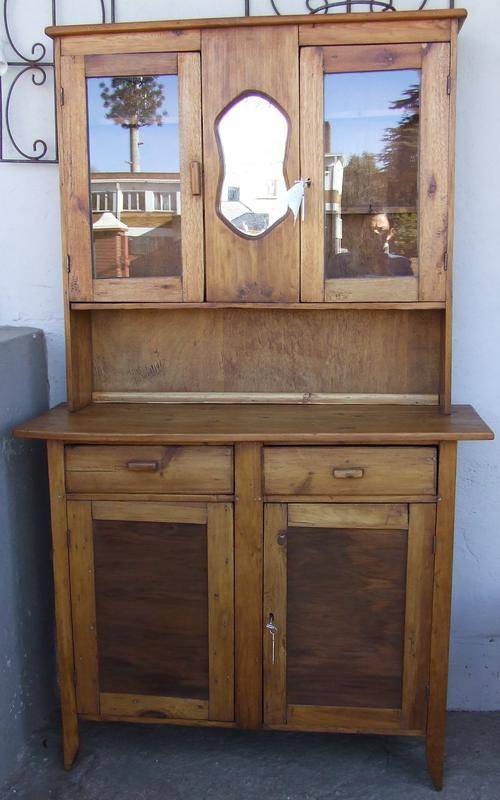 oregon koskas/kitchen dresser