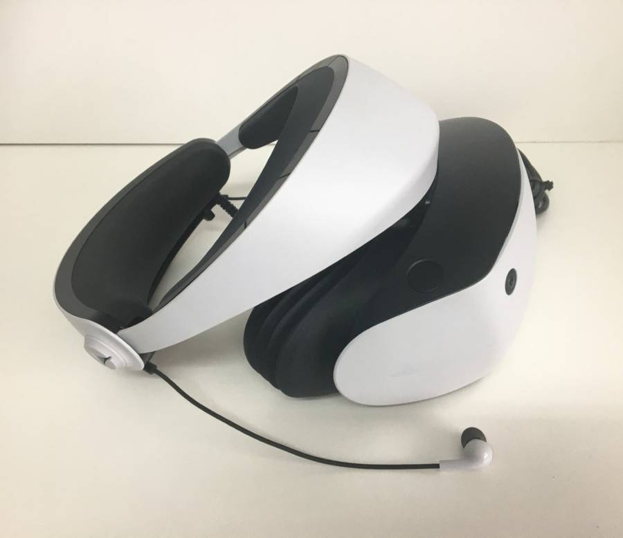 Sony PlayStation VR2 Headset + 2 Controllers Game Not Included Immaculate Condition! ( PS5 Needed )