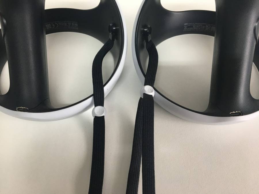 Sony PlayStation VR2 Headset + 2 Controllers Game Not Included Immaculate Condition! ( PS5 Needed )