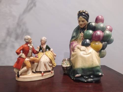 BEAUTIFUL! Vintage statues, porcelain and ceramic/chalk?