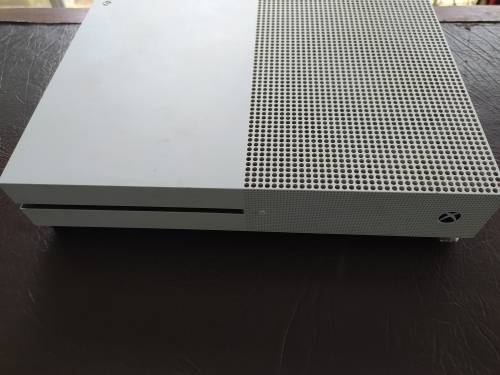 WOW! Xbox One s console, please read