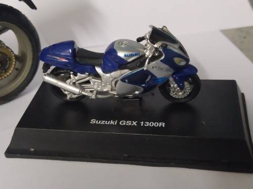 Iconic motorcycle models, Ducati and Suzuki