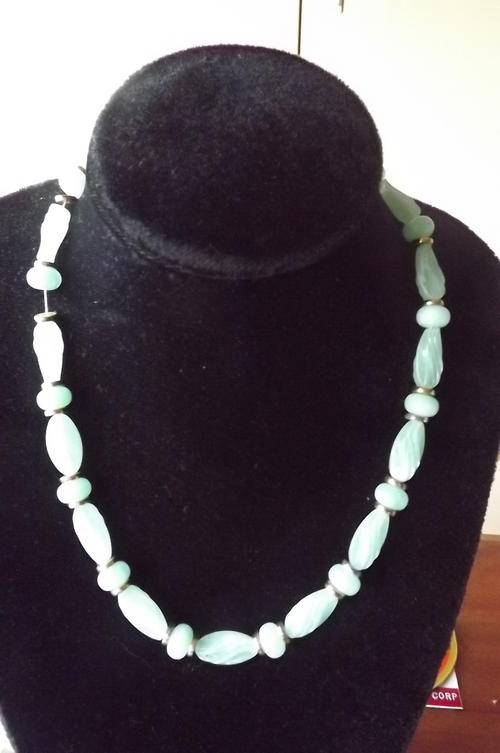 Vintage Bead Necklace as per scan
