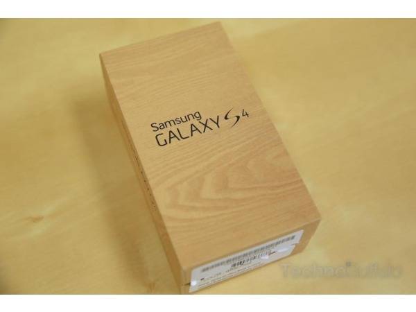 Brand new sealed samsung galaxy s4
