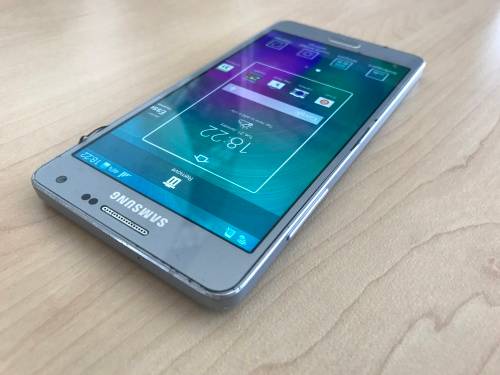 Samsung Galaxy A5. Silver. Please view pictures