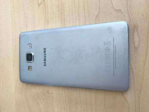 Samsung Galaxy A5. Silver. Please view pictures