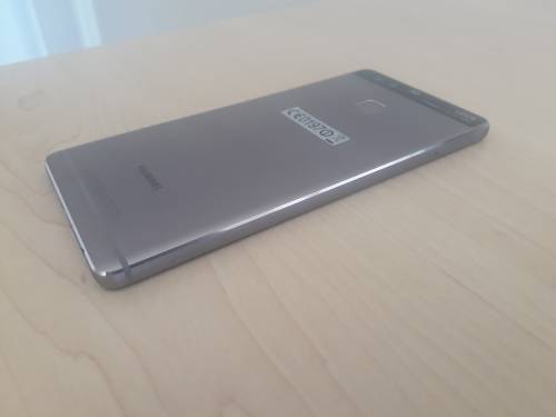 Huawei P9 32GB. Titanium silver. Dual sim.
