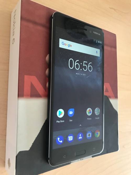 Nokia 6 - like new. Android!