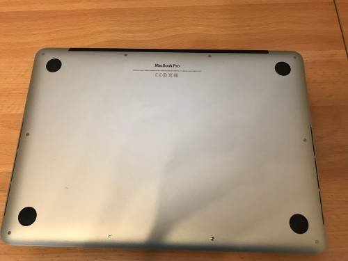 Apple Macbook Pro | 13 inch | Core I5 2.4GHZ/4GB/128GB | Retina Display | ME864