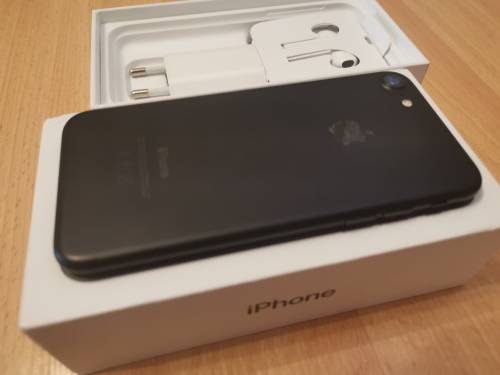 iPhone 7 |32GB | Black or silver  | Local stock.