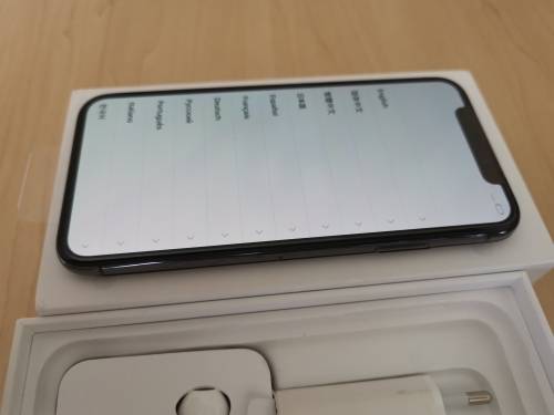 Apple iPhone X 64 GB