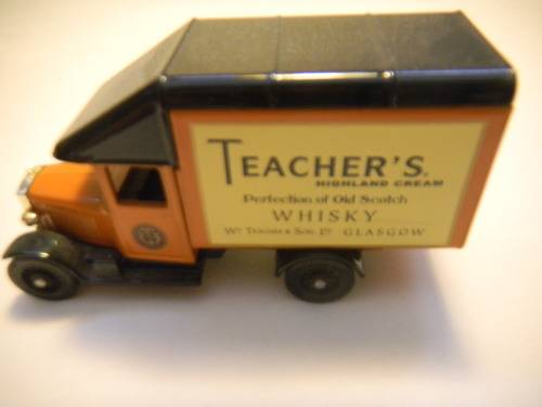 SET OF 20 DIE-CAST MODELS BY LLEDO "DAYS GONE BY CLASSIC TRUCKS & VANS"