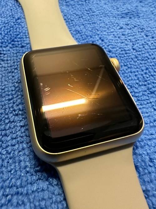 Apple Watch Sport 42mm Gold + Cover