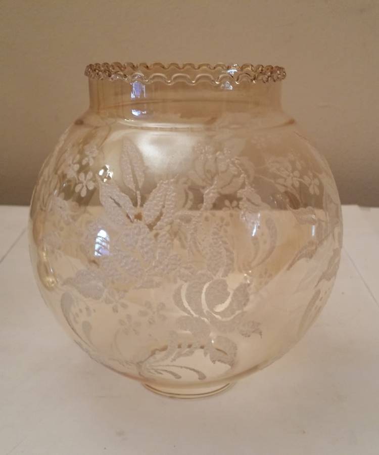 SOLID BRASS SPRING-LOADED CANDLE HOLDER & DELICATE GLASS SHADE WITH DETAILED EMBELLISHMENT