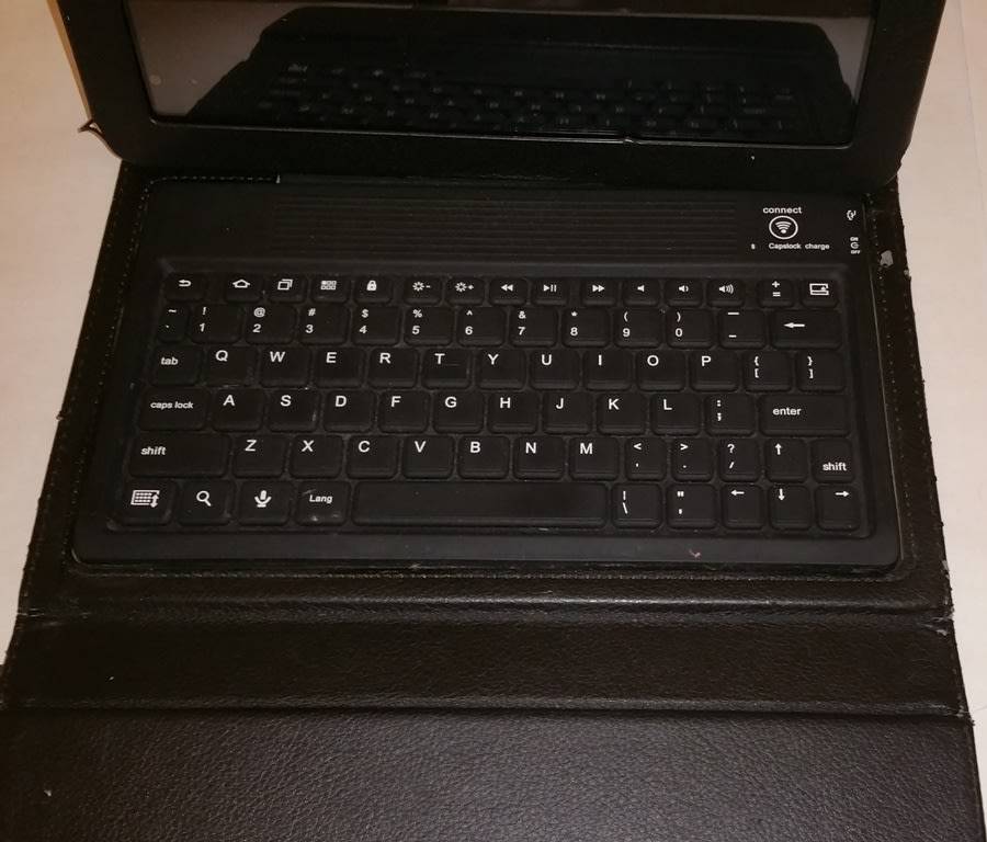 SAMSUNG GALAXY TAB 2 10.1 [32GB] & PERIPHERALS [TAB NOT WORKING: REPAIR ~ PARTS]
