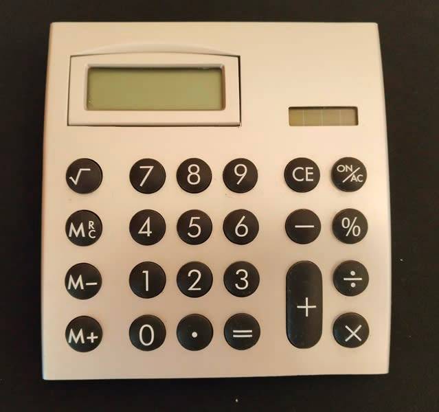 DUAL POWER CALCULATOR DESK TOP