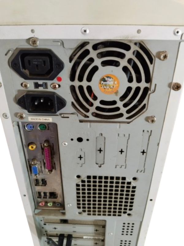 DESKTOP PC BOX/TOWER: ASUS P4S533­MX ~ INTEL(R) CELERON(R) CPU 2.00GHZ (LEGACY/`VINTAGE` TECHNOLOGY)