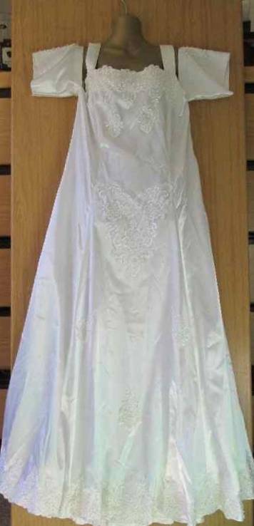 Vintage Wedding Dress - Chest 100cm, Waist 100cm