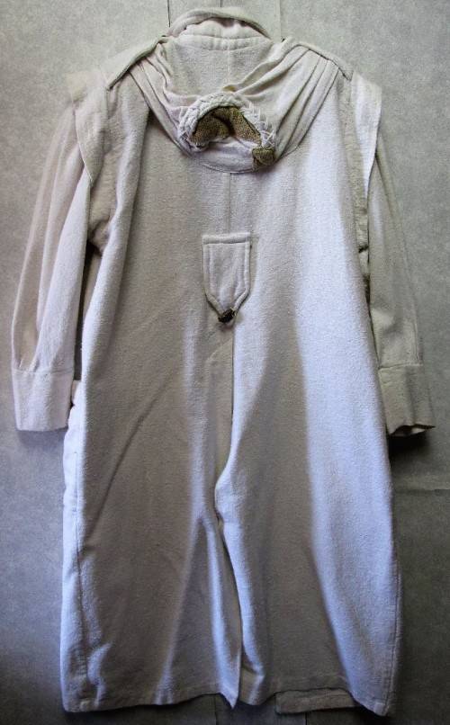 Vintage c1990's Long Length Off-White Textured Material Jacket - Size M/L