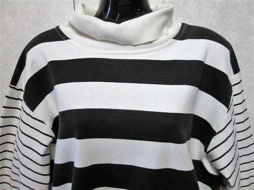 Vintage c1980's Black & White Sweatshirt - Size S