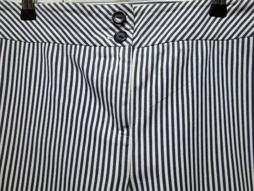 Black & White Stripy Stretch Polycotton Pants - Size 38 (Waist 85cm Hip 97cm )*Quality Brand