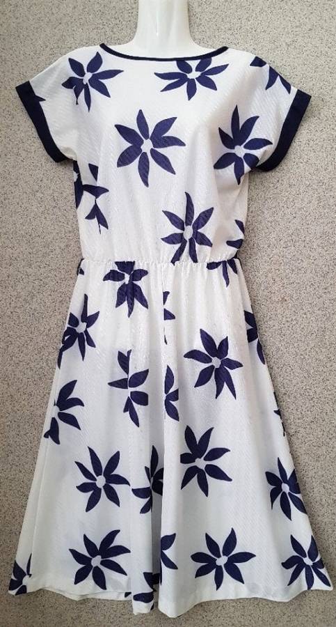 Vintage Polyester Patterned Dress - Size 34