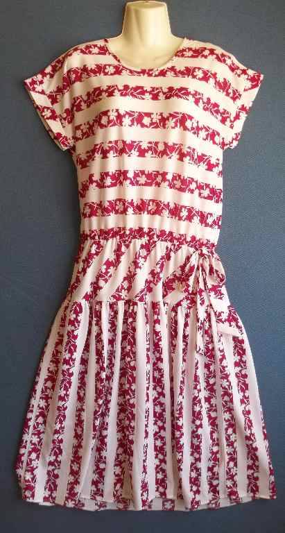 1980's Pink & White Polyester Dress - Size 34