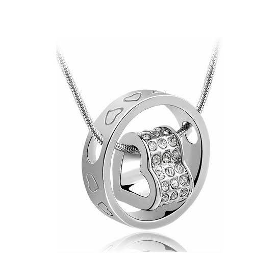 STUNNING !! EXQUISITESTUNNING !! AUSTRIAN CRYSTAL FLOATING HEART NECKLACE & PENDANT - White