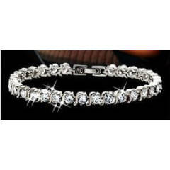 **GORGEOUS**TENNIS BRACELET 33 CARAT CR DIAMONDS SET IN A BEAUTIFUL CLASSIC STYLE BRACELET