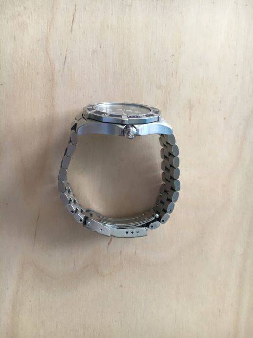 TAG Heuer Professional Blue Men`s Watch - Model WM1113