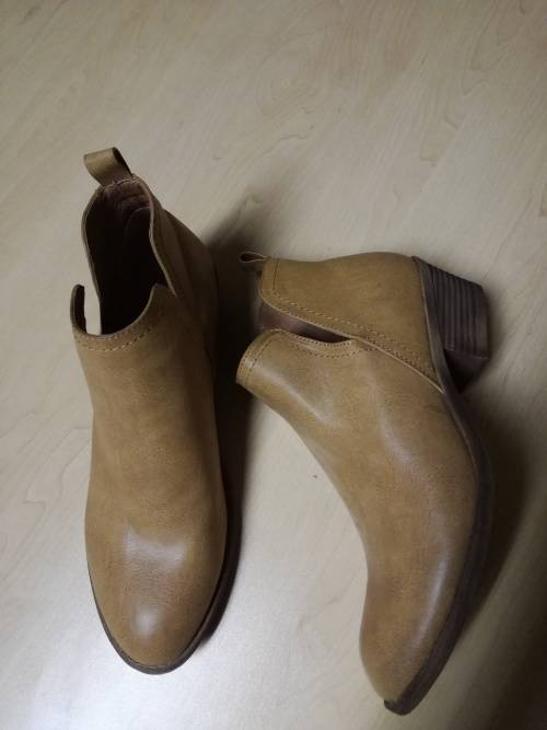 Light Brown ankle boots from Woolworths - size 5