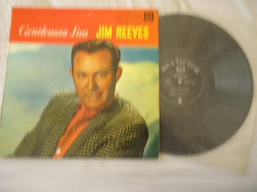 JIM REEVES - "GENTLEMAN JIM" -  RCA LONG PLAYING VINYL LP IN GREAT CONDITION