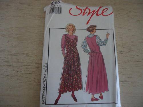 STYLE PATTERNS 1967 - SIZE A = 6 - 18 COMPLETE & UNCUT