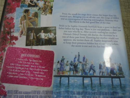 MAMMA MIA -THE MOVIE-  DVD - RUNNING TIME 104 MINUTES