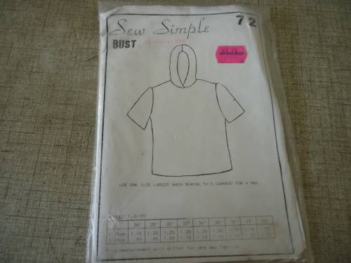 SEW SIMPLE PATTERNS   -NO 72  HOODED T-SHIRT SIZE 32" 81 CM
