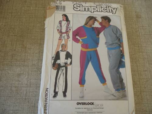 SIMPLICITY  PATTERNS 8959 SIZE = LARGE - COMPLETE