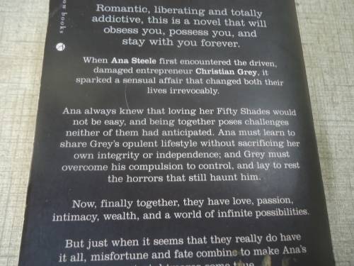 "FIFTY SHADES FREED" E.L JAMES- MEDIUM SOFT COVER
