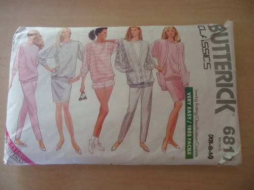 BUTTERICK PATTERNS 6817 SIZES = EXTRA SMALL(6 - 8)  + SMALL (10 - 12) + MEDIUM (14 - 16) COMPLETE