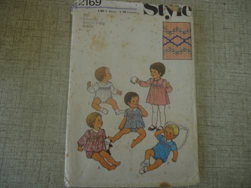 STYLE PATTERNS 2169 BABIES SIZE 6 MONTHS WEIGHT 6 - 8 KGS  COMPLETE & UNCUT