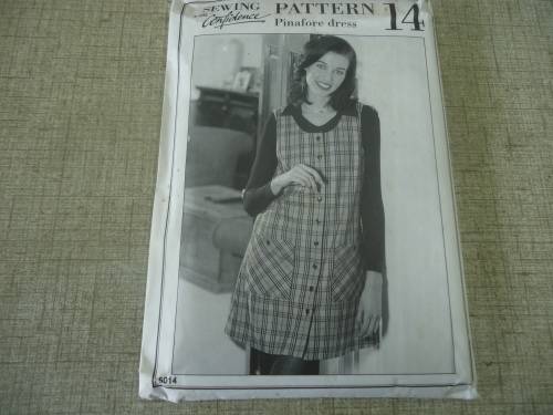 SEWING WITH CONFIDENCE PATTERN 14 - Pinafore DRESS - SIZE =  8 - 18 UNCUT
