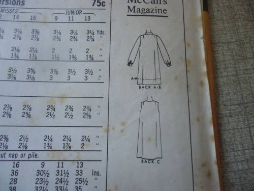 VINTAGE McCALL'S PATTERN  - 8761 MANDARIN COLLAR DRESS    SIZE 14 BUST 34" - COMPLETE & UNCUT