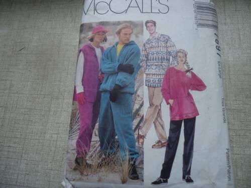 McCALL'S PATTERN 7897 TRACKSUIT+CASUAL GEAR SIZE XL = 42 + 44 - COMPLETE & ONLY PART CUT