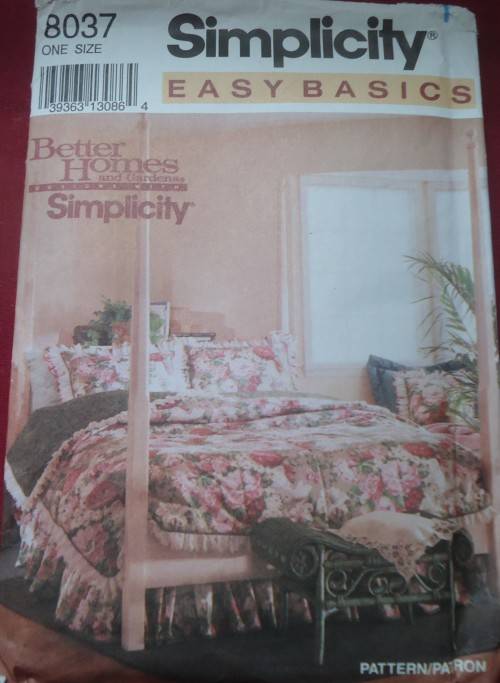 SIMPLICITY EASY BASICS 8037 BEDROOM ONE SIZE COMPLETE & UNCUT