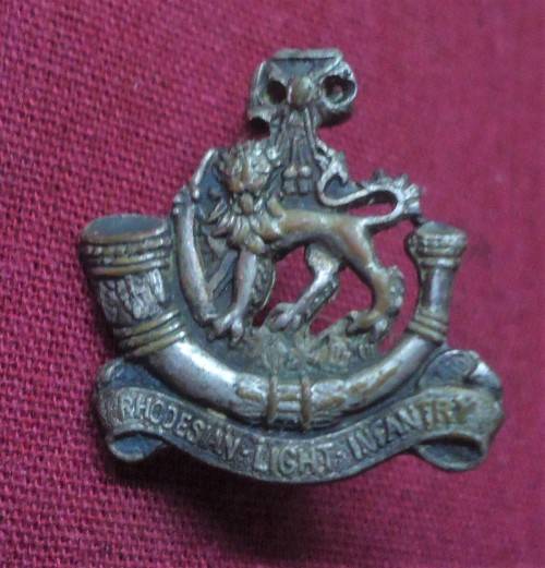 RLI RHODESIAN LIGHT INFANTRY CAP BADGE