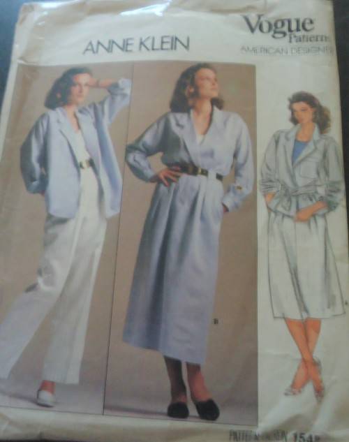 VOGUE PATTERNS - 1542  AMERICAN DESIGNER ANNE KLEIN SIZE  12 -  COMPLETE