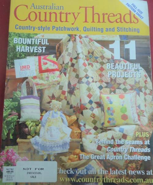 COUNTRY THREADS MAGAZINE - AUS VOLUME 7 NO 1 -  148 A4 PAGES OF PATTERNS WITH PULLOUT SECTION