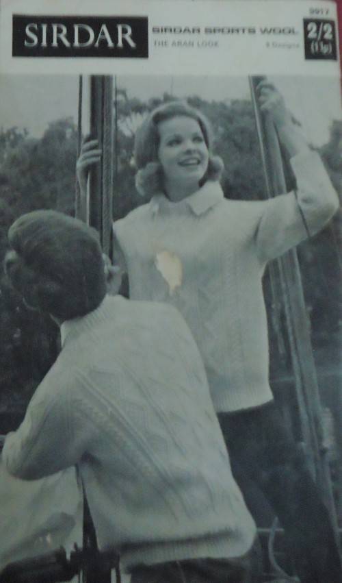 SIDAR #9917 - THE ARAN LOOK - 36 A5 PAGES WITH KNITTING PATTERNS